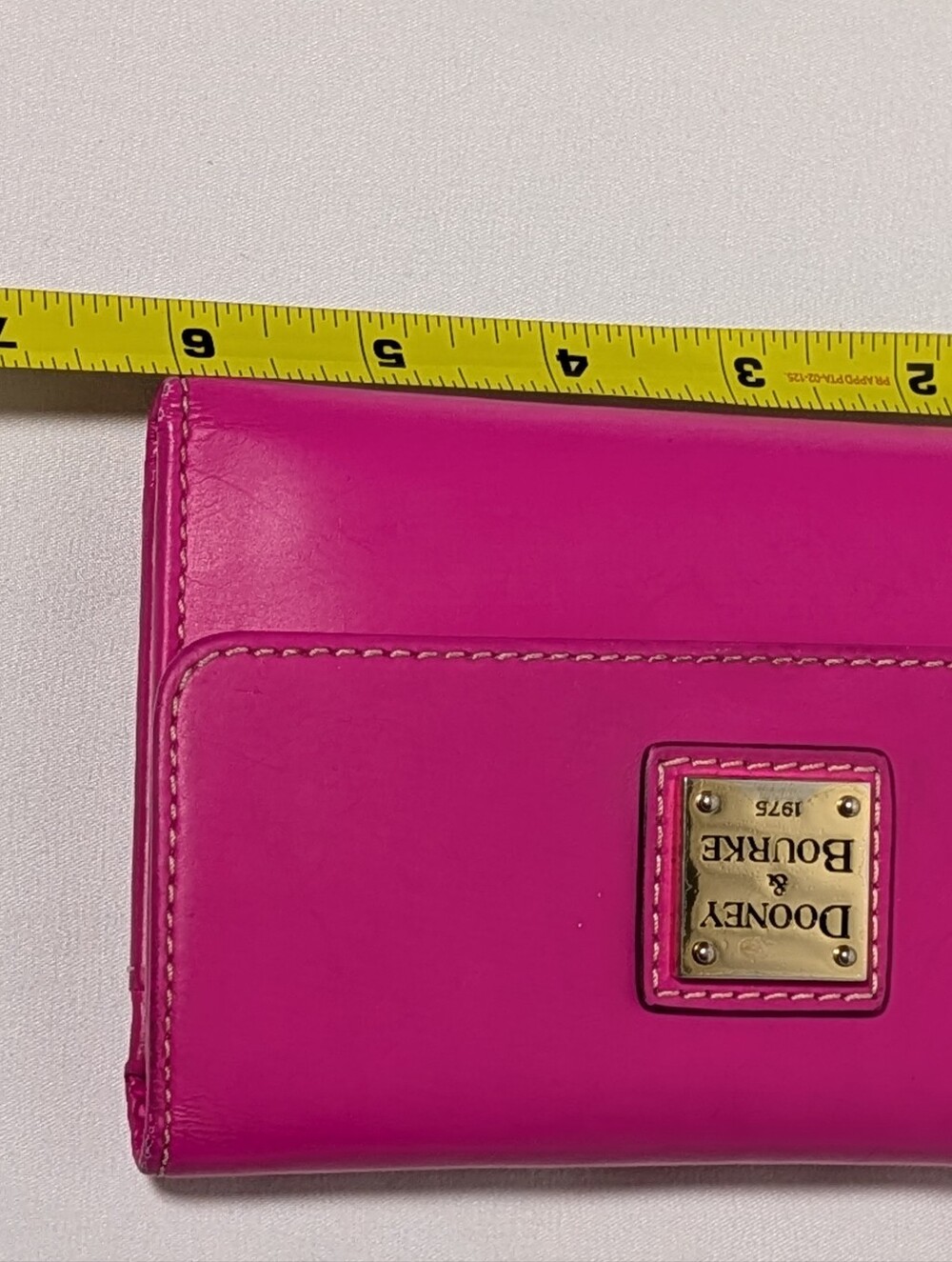 Dooney & Bourke Pink Leather Trifold Wallet Gold Logo - Picture 9 of 14